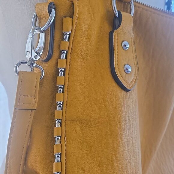 Jessica Simpson Mustard Yellow - Picture 3 of 7